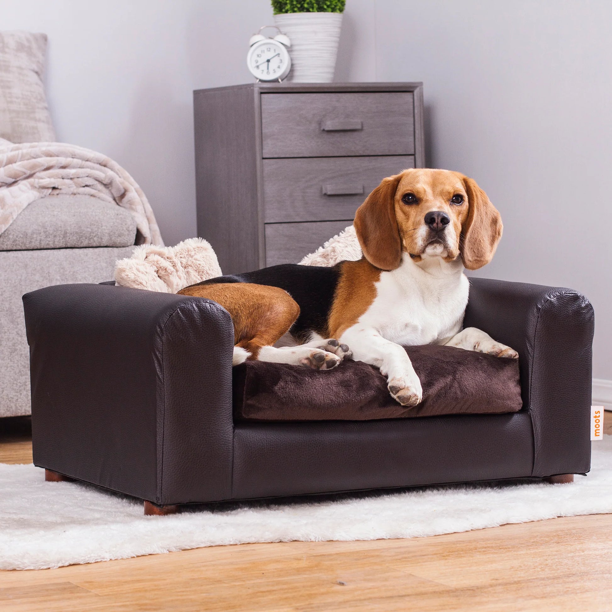 Leatherette Pet Bed